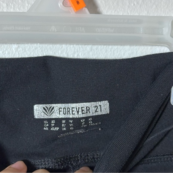 Forever 21 Women Active black Capri Yoga leggings size XS - Picture 3 of 7